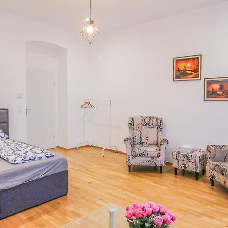וינה Deluxe Apartment 5P Mm מראה חיצוני תמונה